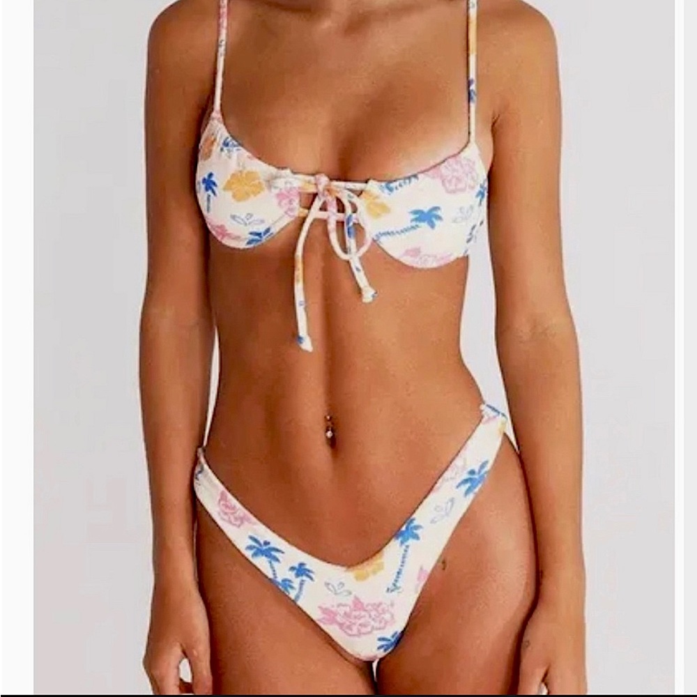 NWT Aurelle Bikini (size medium)